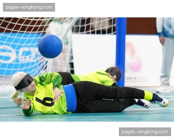 青岛西海岸12个失球防守垫底 四后卫体系需调整站位